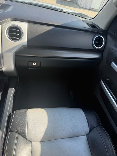 Used 2014 Toyota Tundra SR5 w/ SR5 Upgrade Package image 29