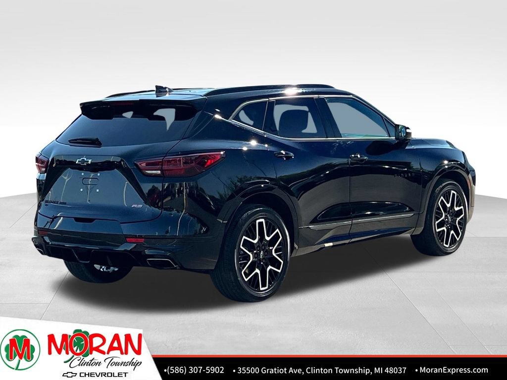 Certified 2025 Chevrolet Blazer RS w/ Driver Confidence II Package AWD/4WD image 6