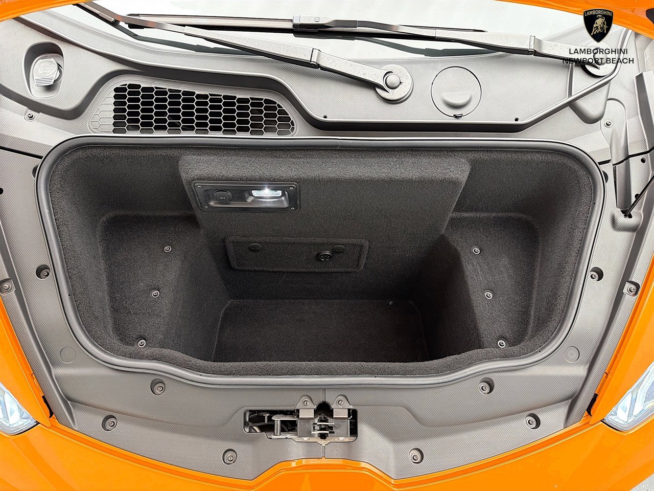 Used 2023 Lamborghini Huracan EVO AWD/4WD image 52