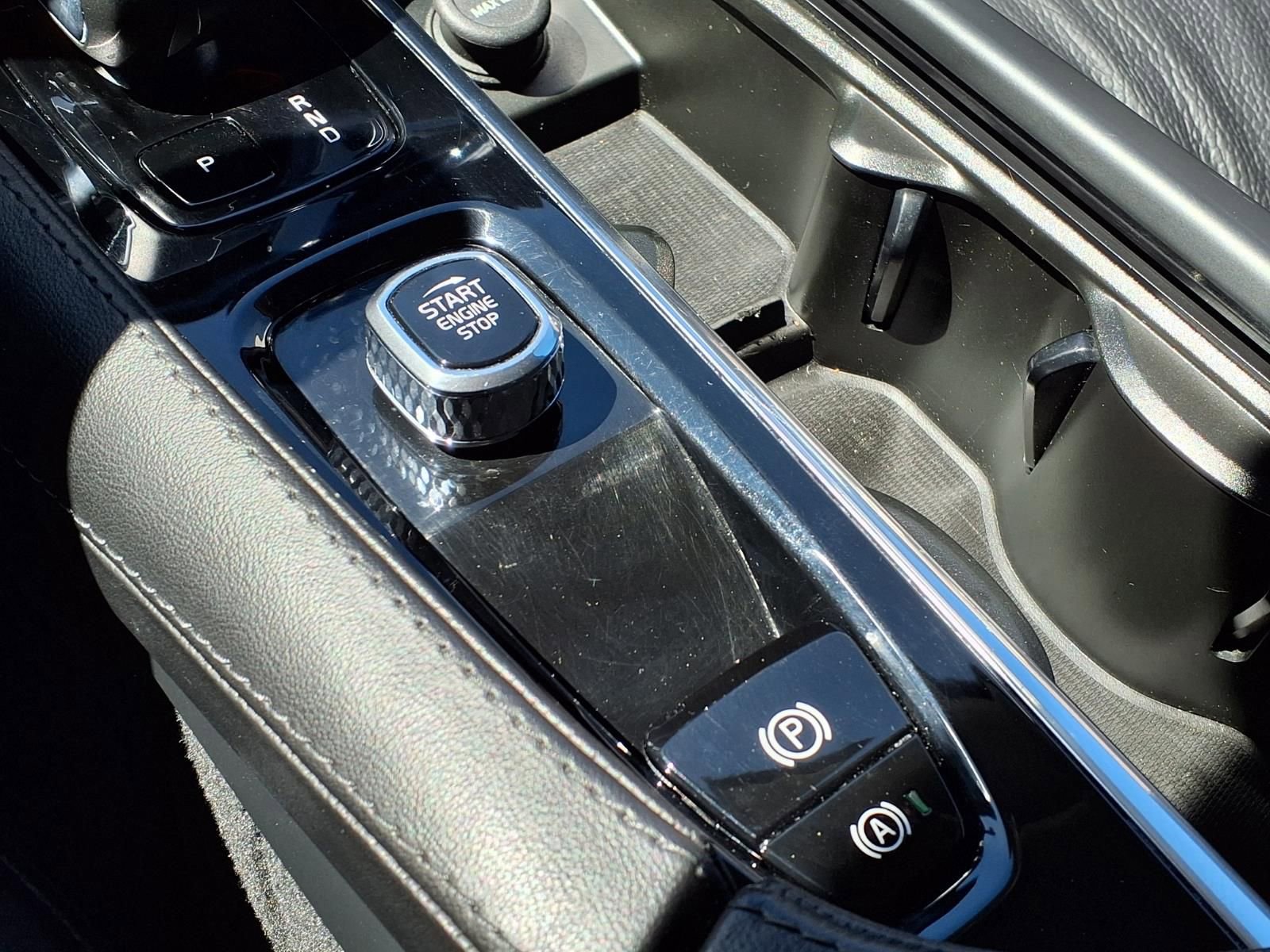 Used 2024 Volvo XC90 B5 Plus AWD/4WD image 26