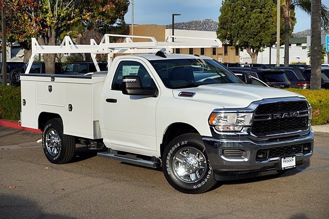 New 2024 RAM 2500 Tradesman w/ Chrome Appearance Group image 3