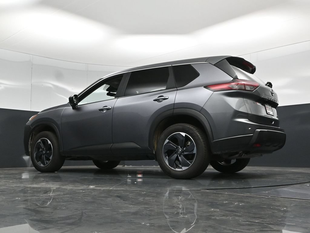 Used 2025 Nissan Rogue SV AWD/4WD image 48
