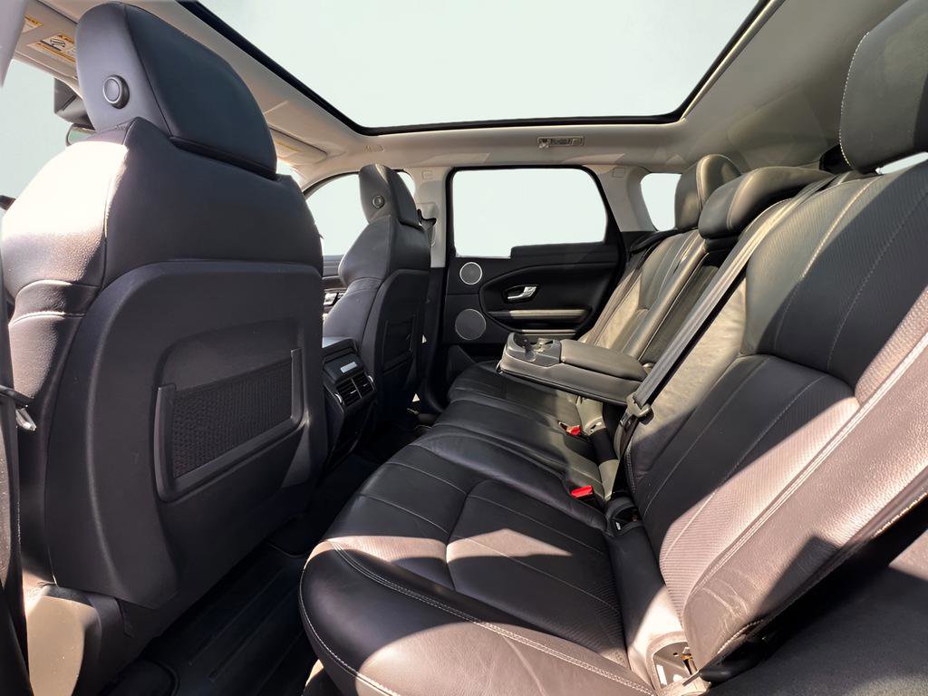 Used 2019 Land Rover Range Rover Evoque SE AWD/4WD image 19