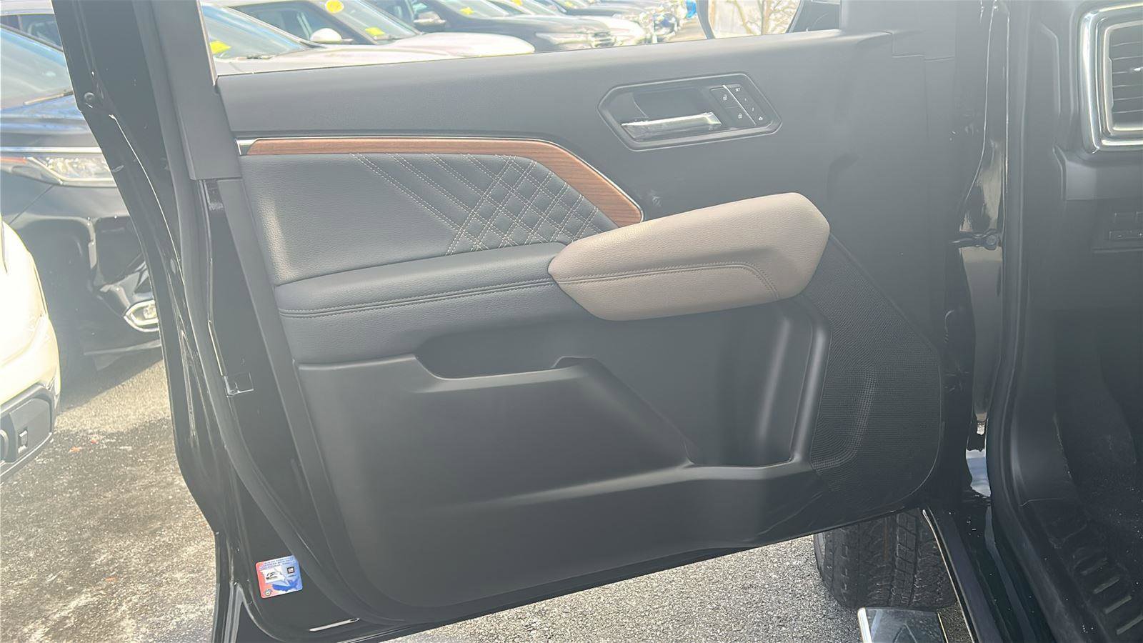 New 2026 GMC Canyon Denali image 12