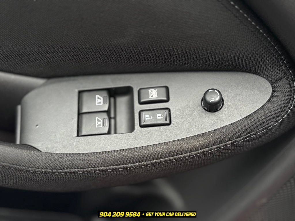 Used 2016 Nissan 370Z Coupe RWD image 11