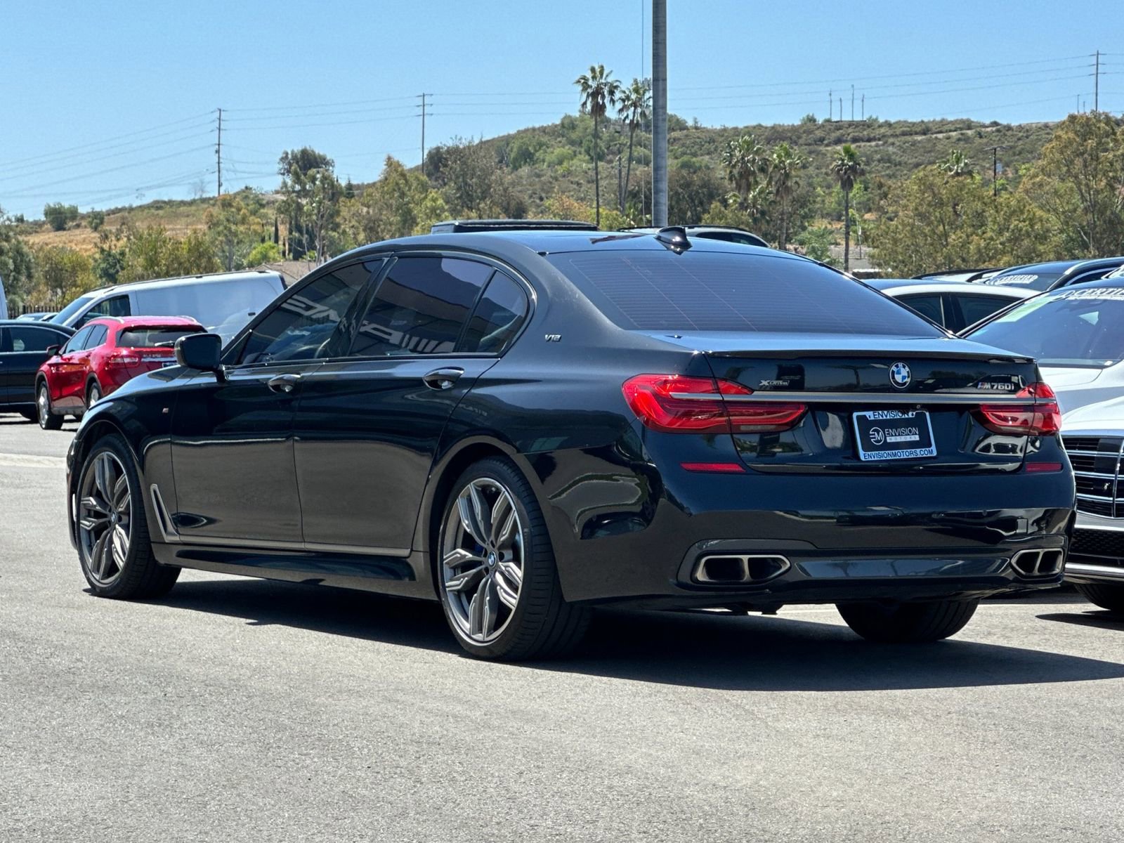 Used 2019 BMW M760i xDrive w/ Luxury Rear Seating Package AWD/4WD image 5