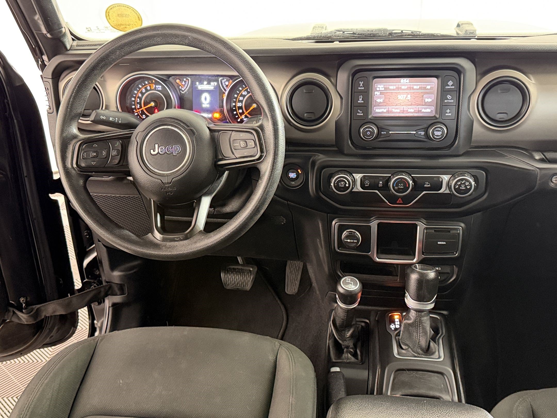 Used 2021 Jeep Gladiator Sport AWD/4WD image 26