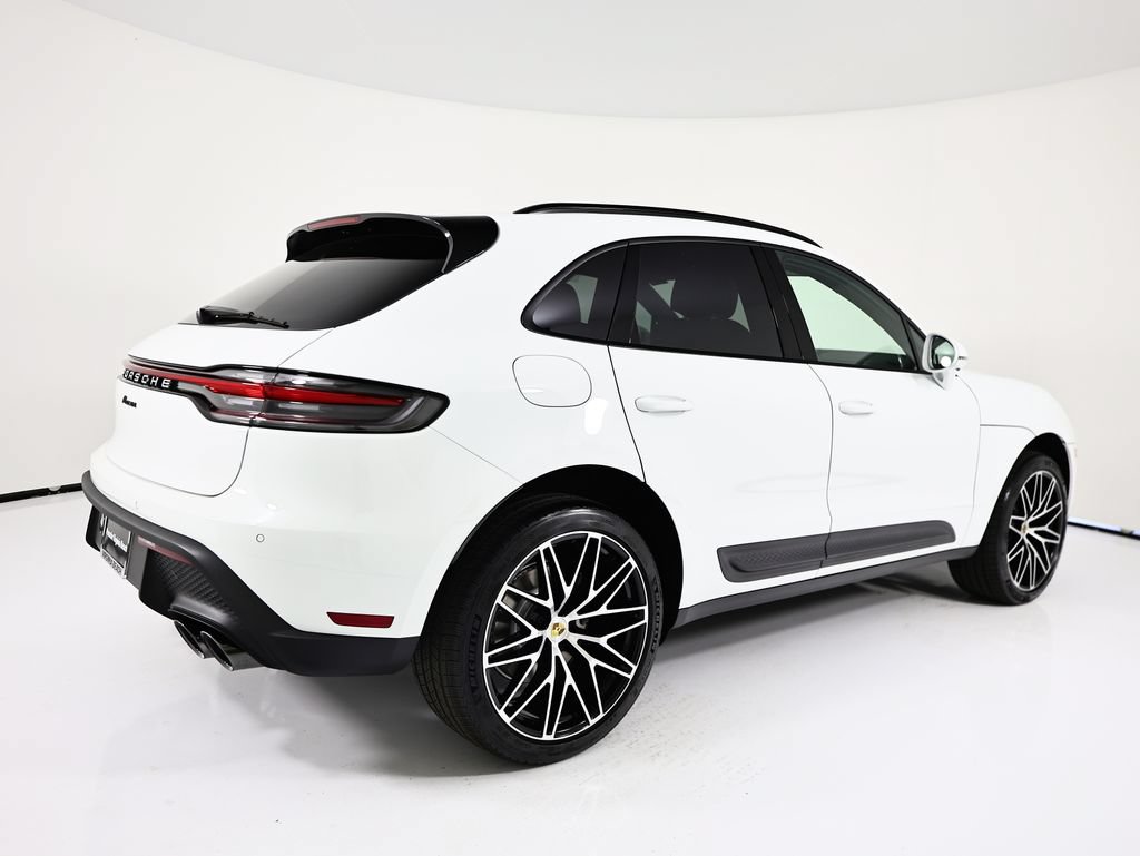 New 2026 Porsche Macan AWD/4WD image 7