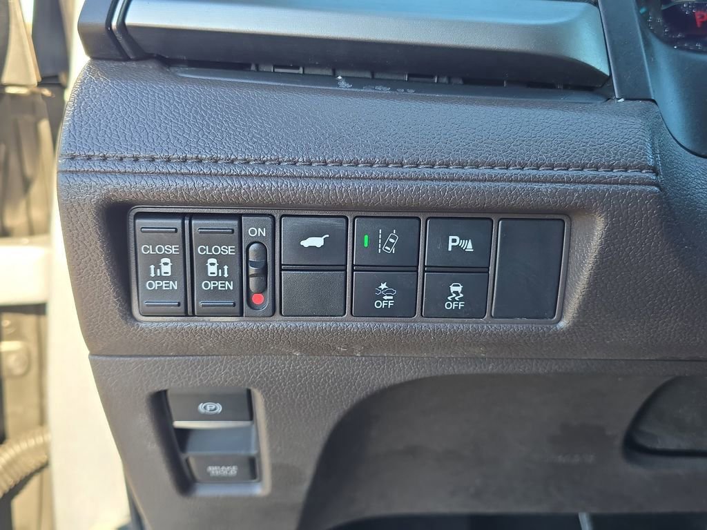 Used 2018 Honda Odyssey Touring image 23