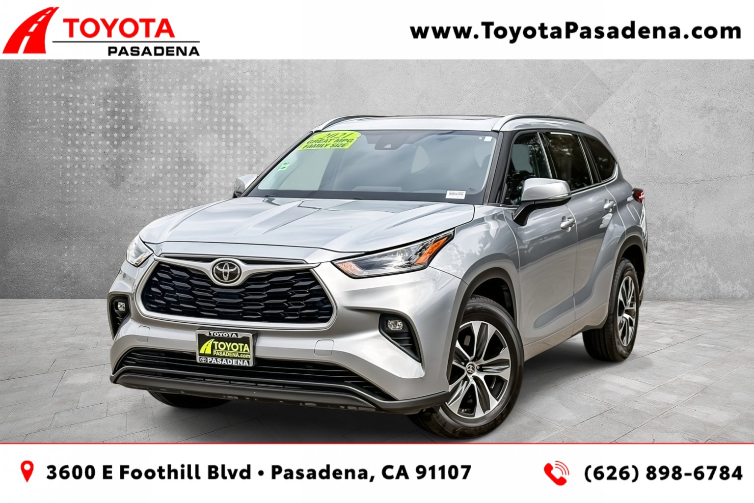 Used 2021 Toyota Highlander XLE FWD image 1