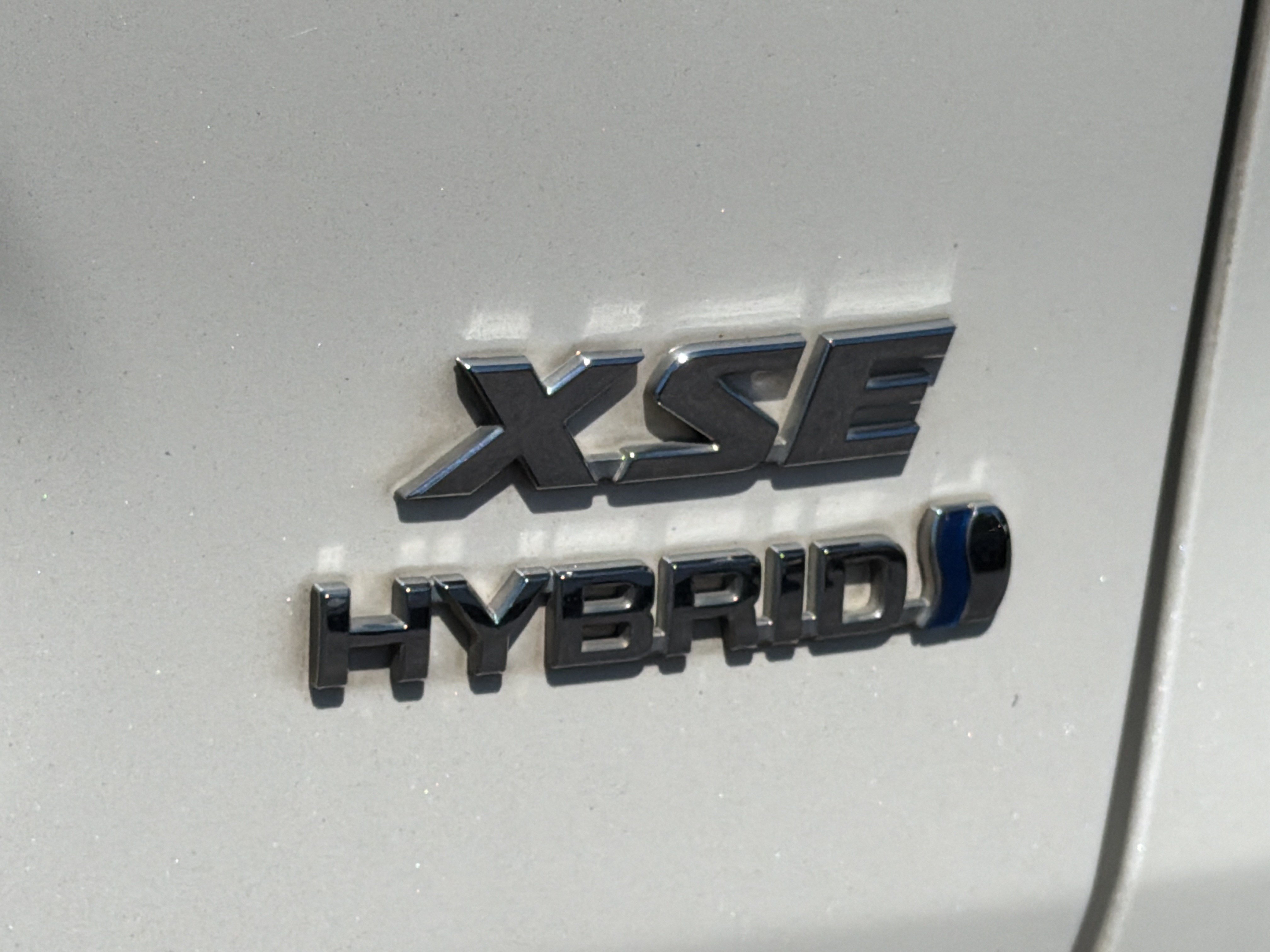Used 2020 Toyota RAV4 XSE w/ XSE Grade Weather Package AWD/4WD image 24