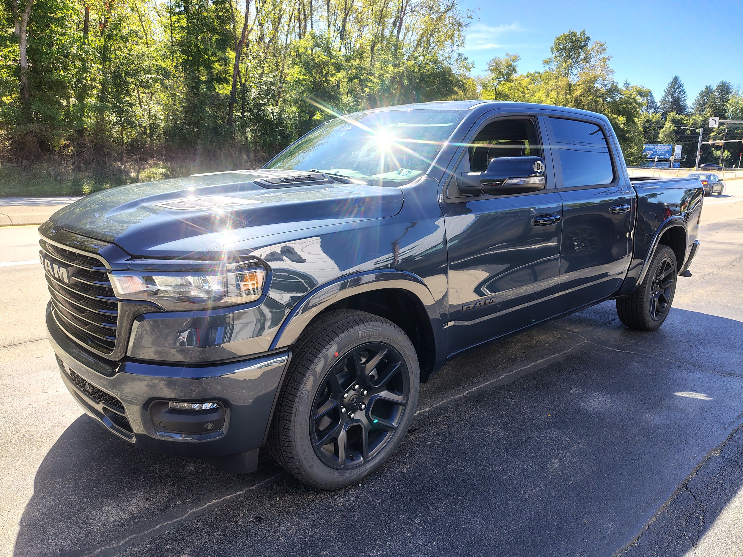 New 2027 RAM 1500 Laramie AWD/4WD image 6