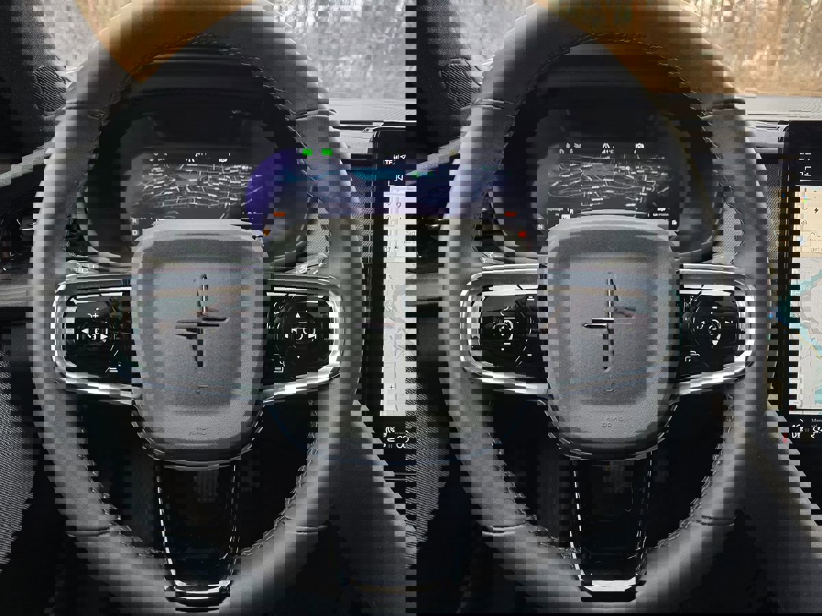 Used 2022 Polestar Polestar 2 w/ Plus Package image 27