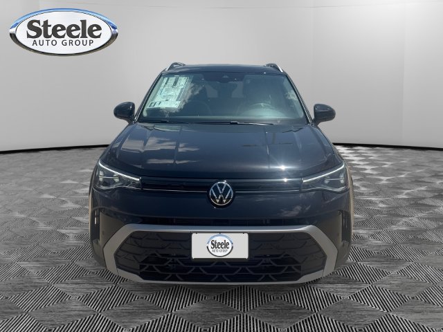 New 2026 Volkswagen Taos SE FWD image 8