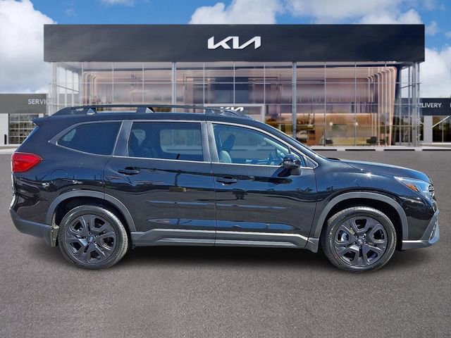 Used 2023 Subaru Ascent Onyx Edition AWD/4WD image 7