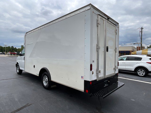 Used 2021 Chevrolet Express 3500 w/ Power Convenience Package image 5