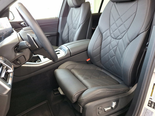 Certified 2024 BMW X5 xDrive40i w/ Premium Package image 13