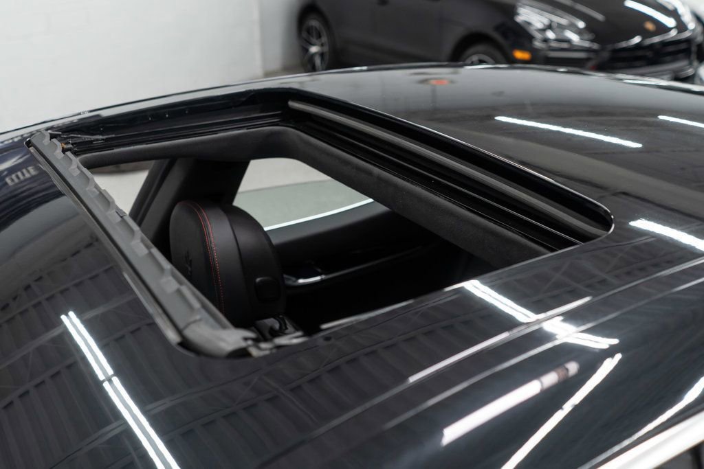 Used 2022 Maserati Ghibli Modena Q4 image 37