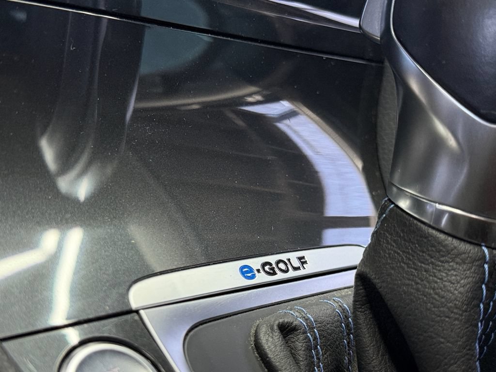 Used 2019 Volkswagen e-Golf SE w/ Driver Assistance Package FWD image 21