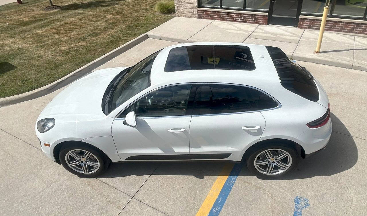 Used 2017 Porsche Macan S image 11