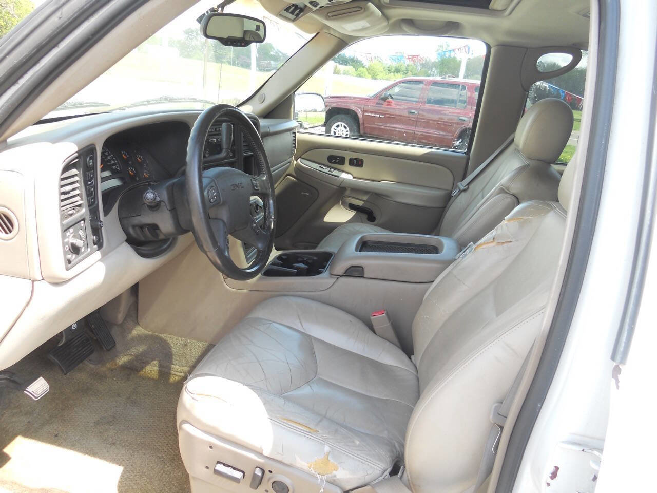 Used 2003 GMC Yukon SLT w/ 1SD Preferred Equipment Group image 11