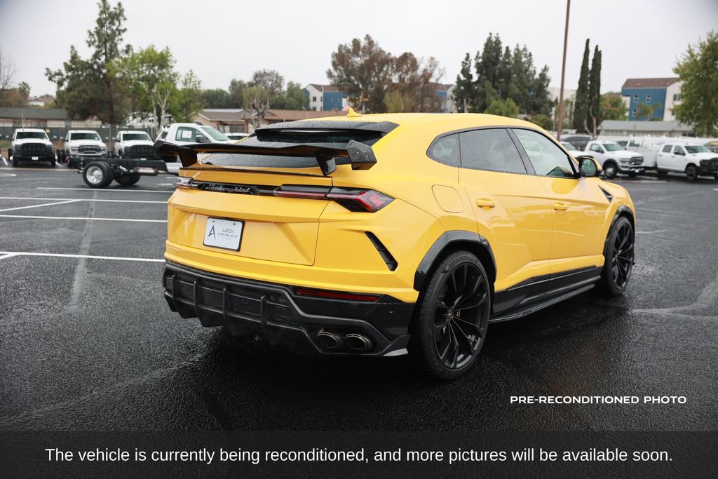 Used 2019 Lamborghini Urus image 6