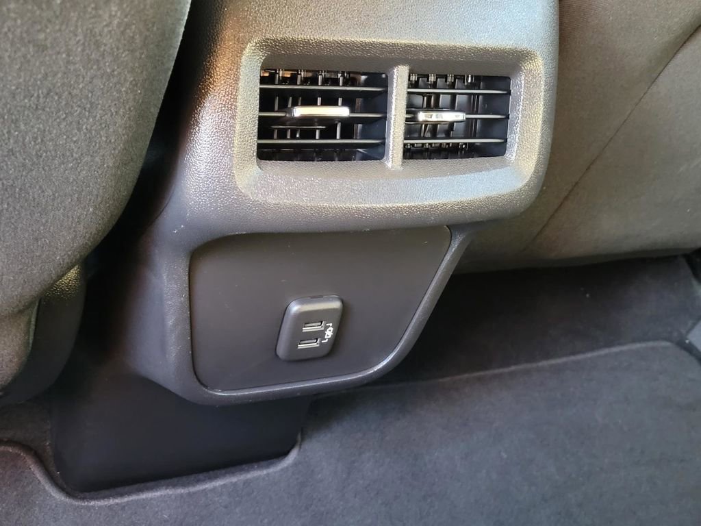 Used 2020 Chevrolet Equinox LT image 19