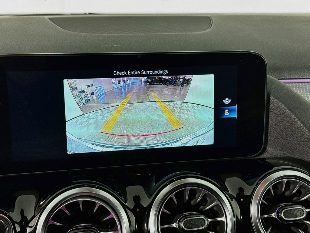 Used 2023 Mercedes-Benz GLA 250 4MATIC image 15