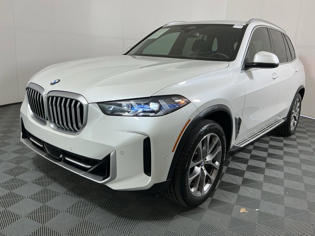 Certified 2025 BMW X5 sDrive40i w/ Climate Comfort Package RWD image 2