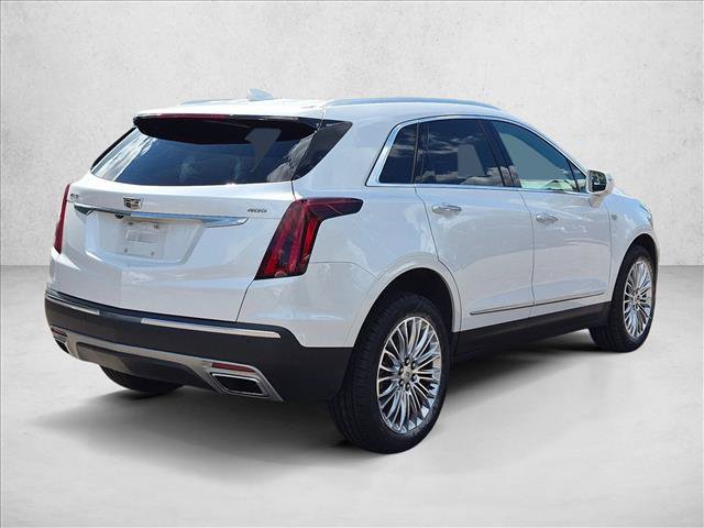 Used 2020 Cadillac XT5 Premium Luxury w/ LPO, Illumination Package FWD image 5