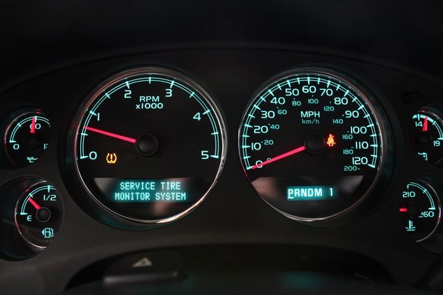 Used 2011 GMC Sierra 2500 SLT w/ Snow Plow Prep Package image 16