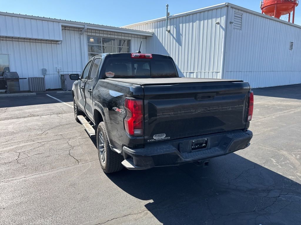 Used 2025 Chevrolet Colorado LT w/ LT Convenience Package image 8