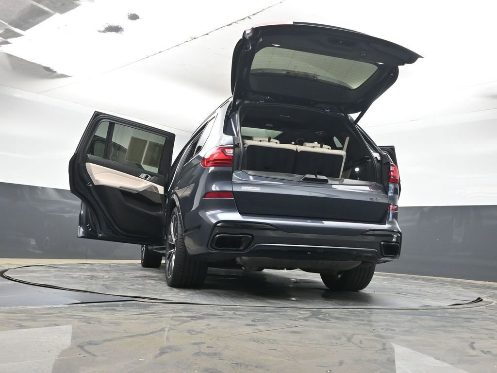 Used 2022 BMW X7 M50i image 50