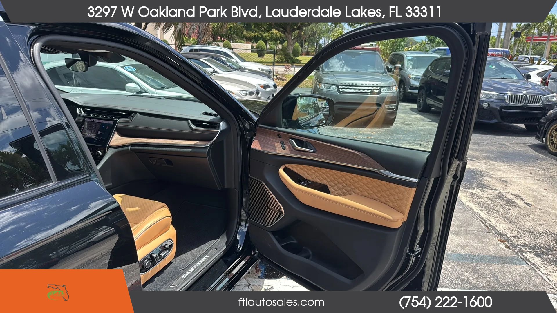 Used 2022 Jeep Grand Cherokee Summit w/ Luxury Tech Group V AWD/4WD image 50