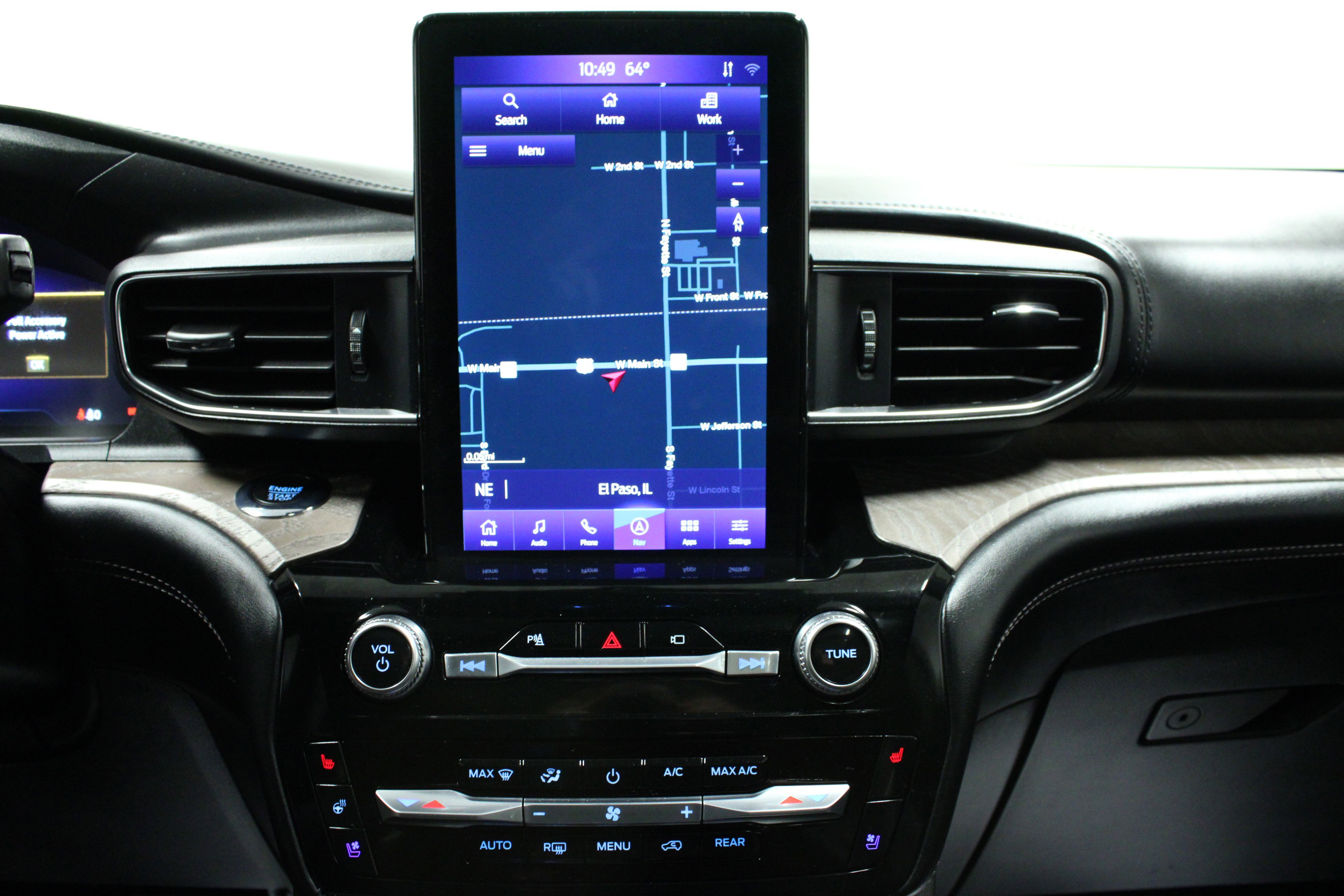 Used 2022 Ford Explorer Platinum w/ Technology Package RWD image 23