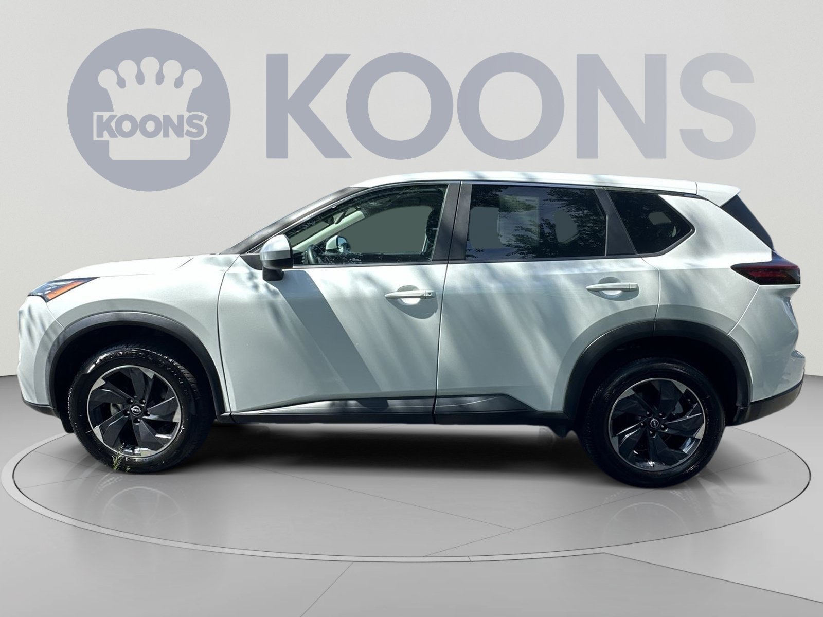 Used 2024 Nissan Rogue SV FWD image 7