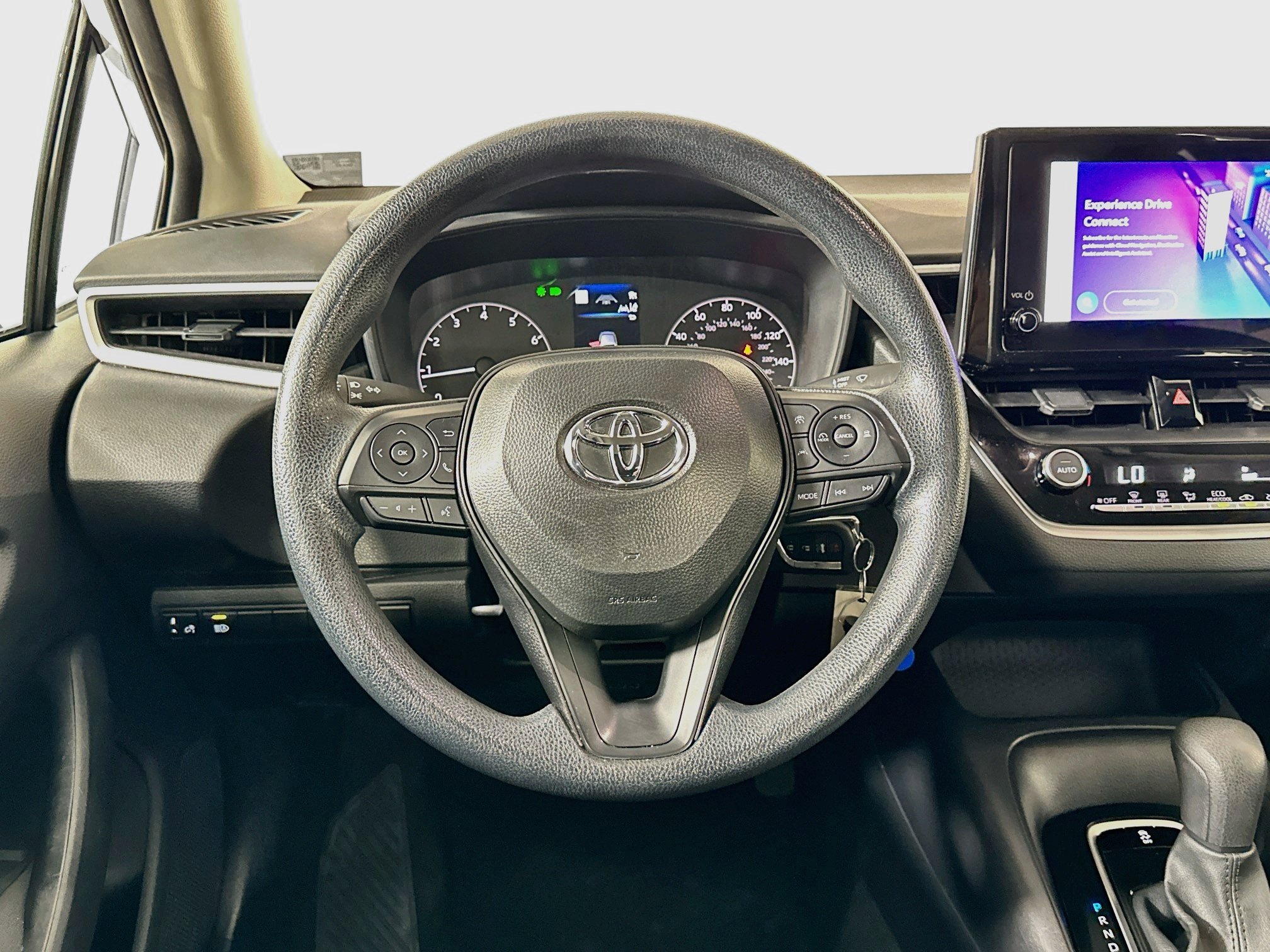 Used 2025 Toyota Corolla LE FWD image 17