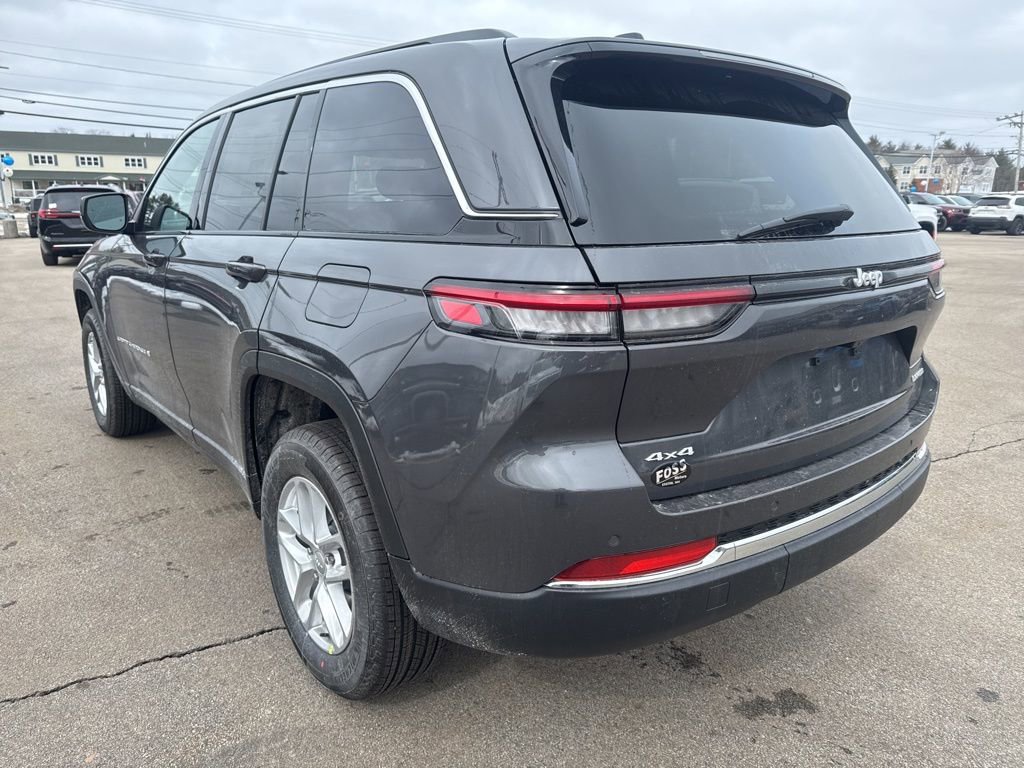 New 2026 Jeep Grand Cherokee Laredo image 3