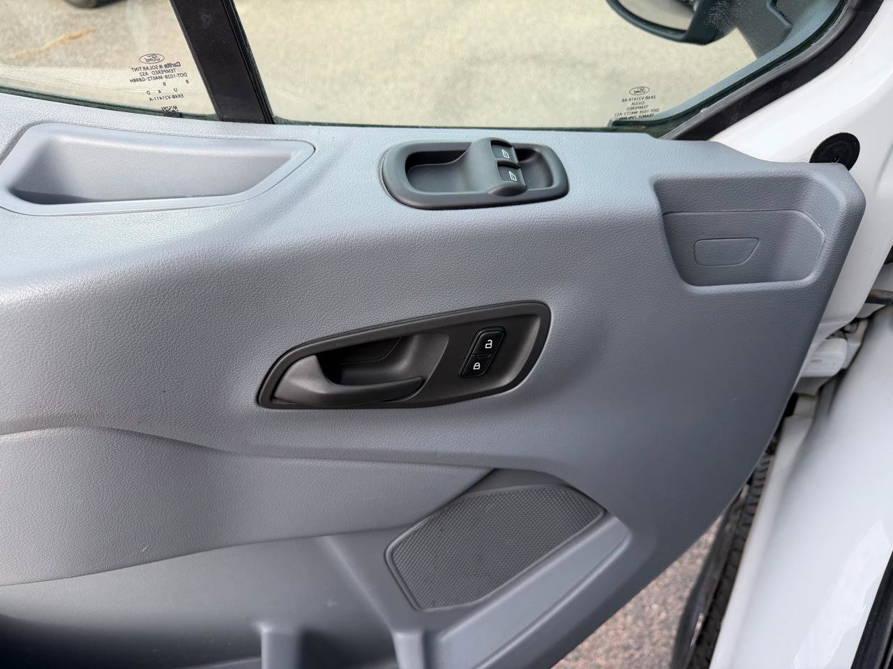 Used 2019 Ford Transit 250 130 Low Roof image 12
