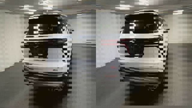 New 2026 Chevrolet Traverse Z71 w/ Driver Confidence Package image 8