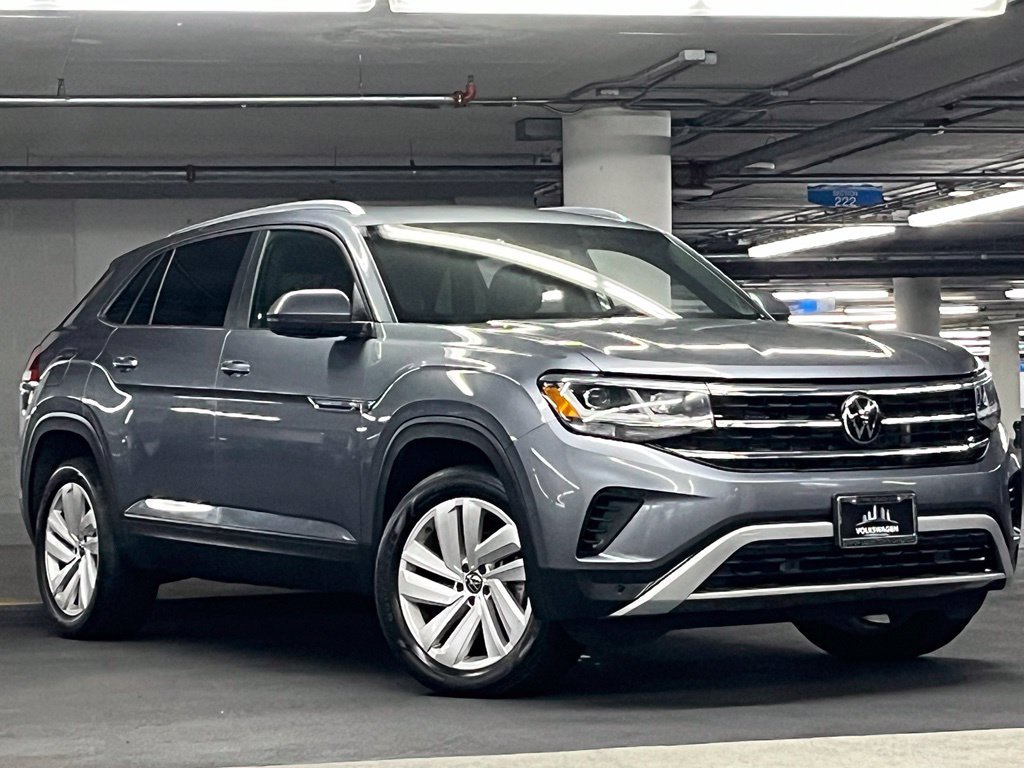 Used 2023 Volkswagen Atlas Cross Sport SE w/ Panoramic Sunroof Package AWD/4WD image 2