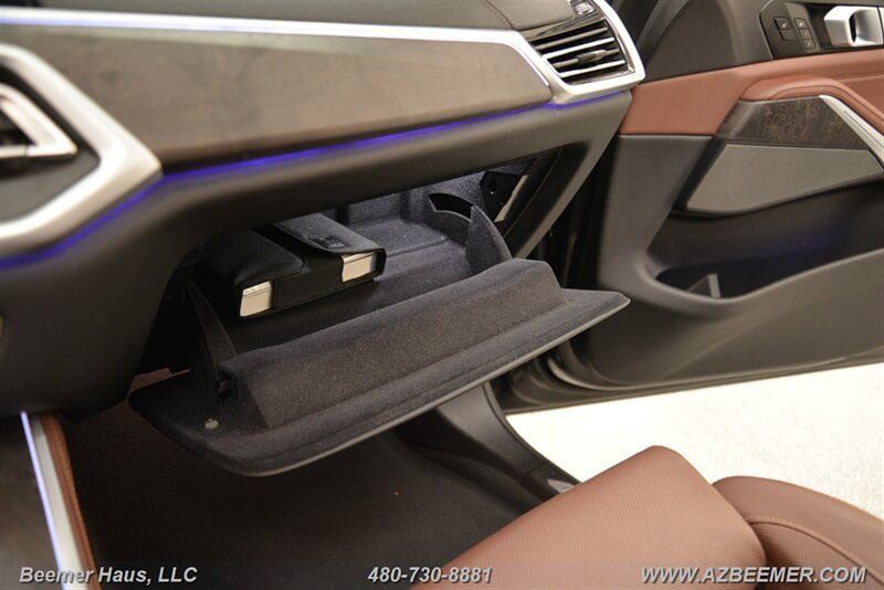 Used 2021 BMW X5 M50i w/ Executive Package image 37