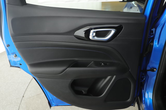 New 2026 Jeep Compass Latitude image 11