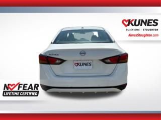 Used 2025 Nissan Altima 2.5 SV FWD image 9