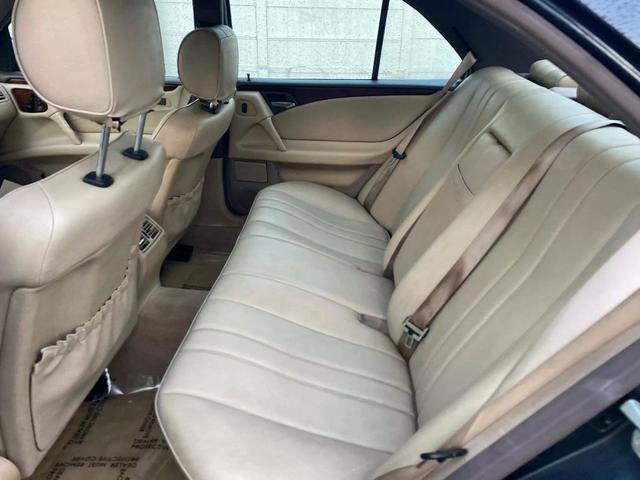 Used 1996 Mercedes-Benz E 300 Sedan image 17