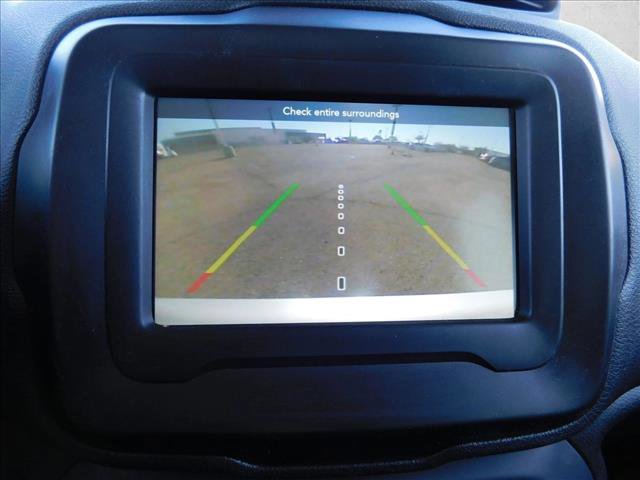 Used 2018 Jeep Renegade Latitude image 12