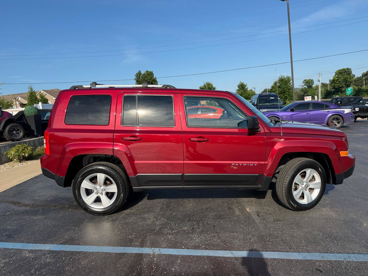 Used 2012 Jeep Patriot Limited w/ Sun/Sound Group AWD/4WD image 9