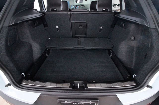 Certified 2025 Volvo XC40 B5 Ultra w/ Protection Package Premier image 26