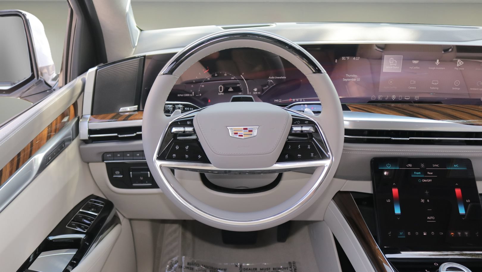 New 2026 Cadillac Escalade ESV Platinum Sport w/ LPO, ONYX Package AWD/4WD image 14