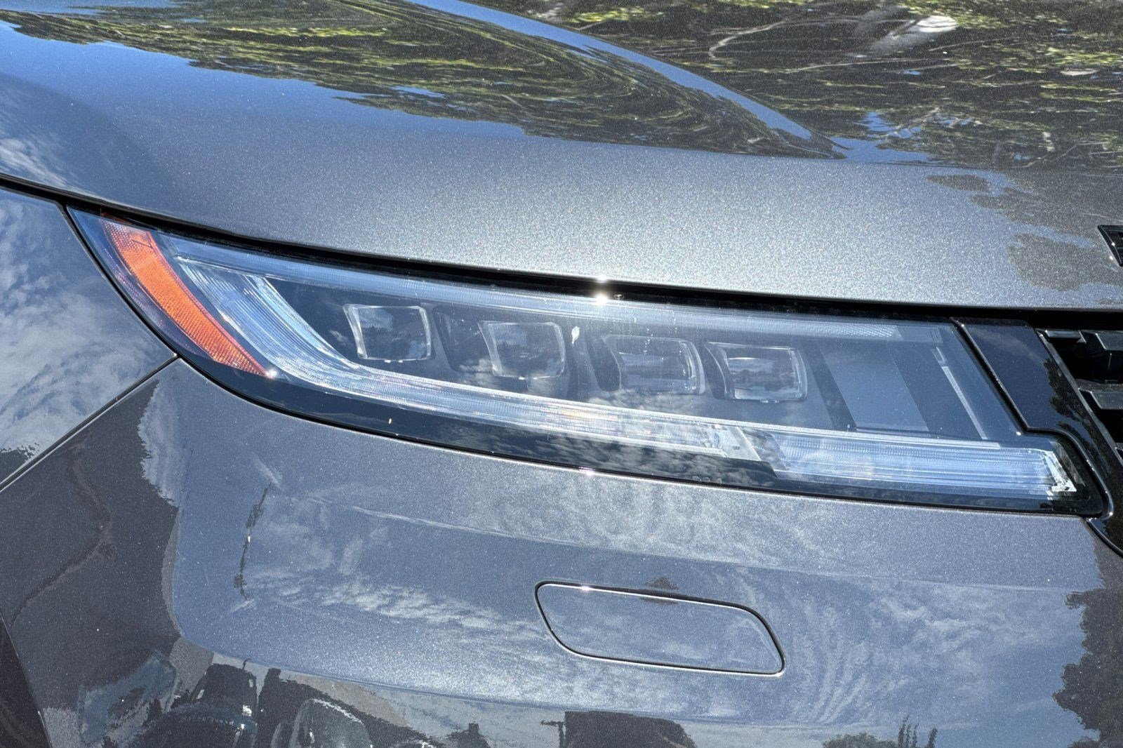 New 2026 Land Rover Range Rover Sport SV AWD/4WD image 21